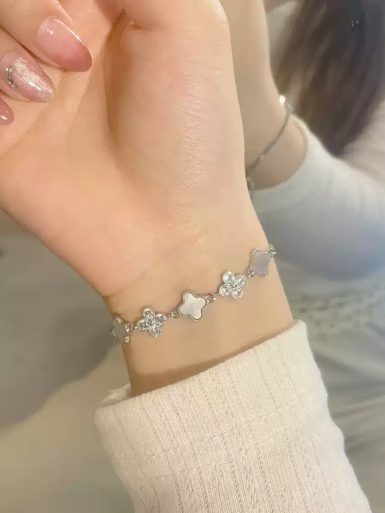 Pearlescent Clover Bracelet – Silver