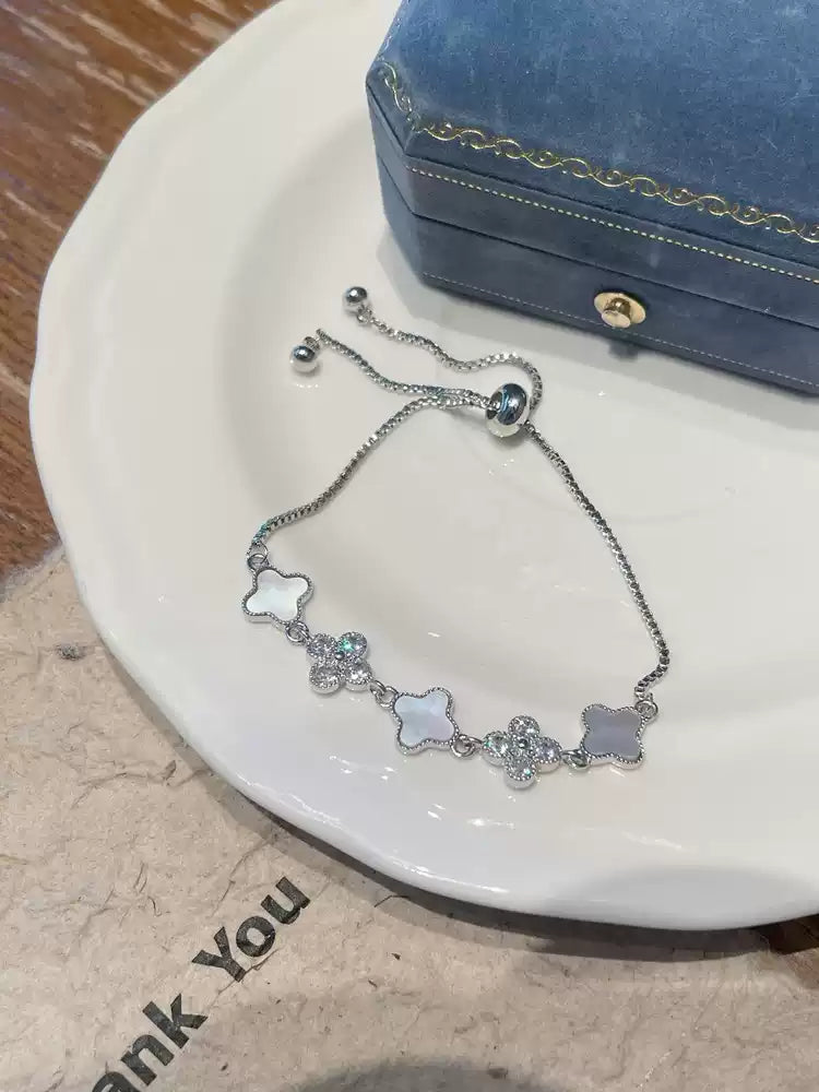 Pearlescent Clover Bracelet – Silver